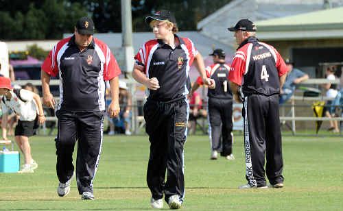 Slatter Mitchell returns to his mark while fielding with the ACA Masters at Albert Park. Slatter Mitchell returns to his mark while fielding with the ACA Masters at Albert Park.